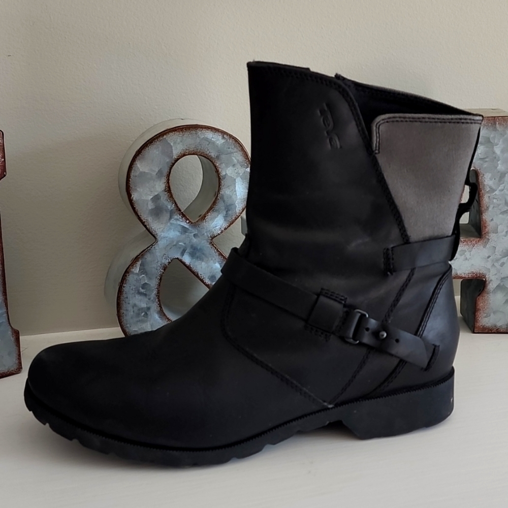 Teva Black De La Vina Low Leather Boots, Rubber Soles Contrasting Suede Trim 9.5
